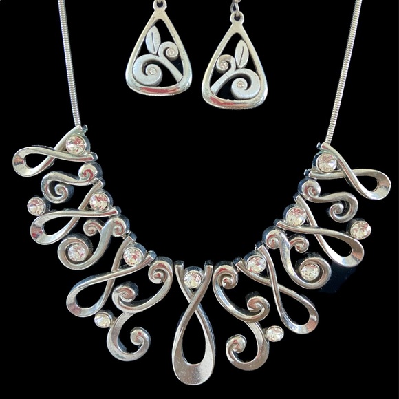 Swirls & Stones Statement Necklace and Earring Set - Picture 3 of 5